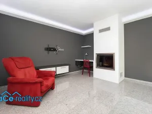 Prodej rodinného domu, Mikulovice, Dlouhá, 200 m2