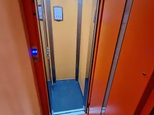 Pronájem bytu 4+kk, Praha - Vysočany, Novovysočanská, 160 m2