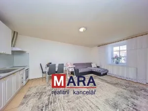 Prodej obchodního prostoru, Tovačov, Náměstí, 739 m2