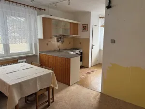 Prodej rodinného domu, Kly, 198 m2