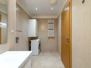 Pronájem bytu 1+kk, Praha - Vinohrady, Korunní, 47 m2