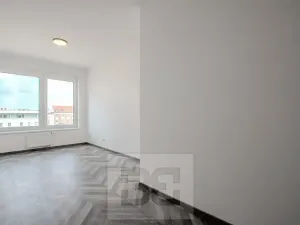 Pronájem bytu 2+kk, Praha - Vysočany, Střídavá, 56 m2