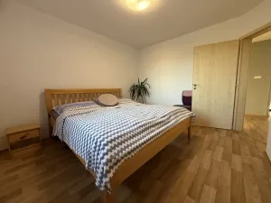 Prodej rodinného domu, Klešice, 212 m2