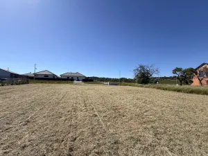 Prodej pozemku, Dobrovice, Na Spravedlnosti, 1063 m2
