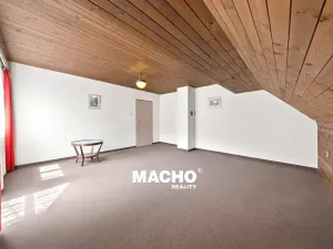 Prodej chaty, Mníšek pod Brdy, U Lípy, 118 m2
