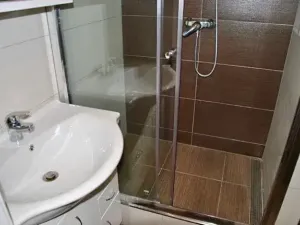 Pronájem bytu 1+kk, Slaný, Všehlušická, 27 m2