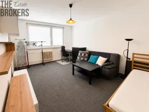 Pronájem bytu 1+kk, Praha - Košíře, Zahradníčkova, 33 m2