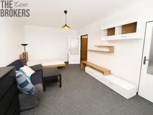 Pronájem bytu 1+kk, Praha - Košíře, Zahradníčkova, 33 m2