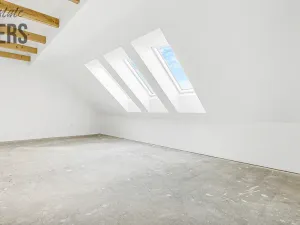 Prodej rodinného domu, Tursko, Jezdecká, 214 m2