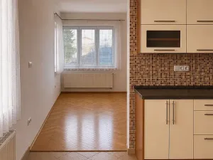 Prodej bytu 4+1, Hradec Králové - Pražské Předměstí, Drahoňovského, 123 m2