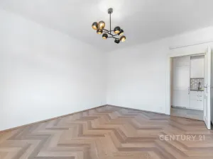 Pronájem bytu 2+1, Praha - Nusle, Čestmírova, 52 m2