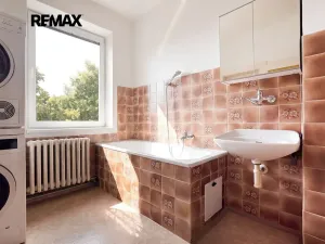 Prodej vícegeneračního domu, Praha - Vokovice, Půlkruhová, 385 m2