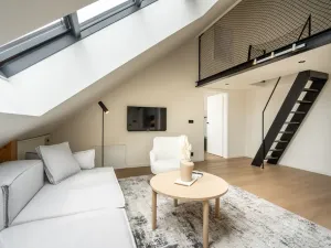 Prodej ubytování, Praha - Karlín, Prvního pluku, 62 m2