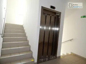 Pronájem kanceláře, Brno, Maříkova, 87 m2