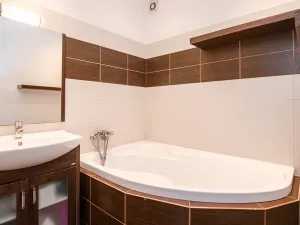 Pronájem bytu 2+kk, Praha - Žižkov, Ježkova, 43 m2