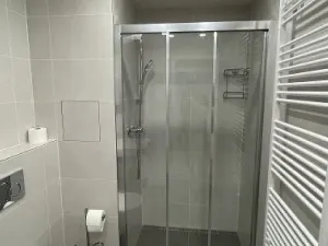 Pronájem bytu 3+kk, Praha - Řeporyje, Haenkeho, 80 m2