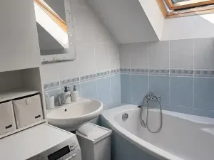 Pronájem bytu 4+kk, Horoměřice, Politických vězňů, 74 m2