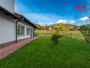 Prodej rodinného domu, Frýdštejn - Sestroňovice, 387 m2