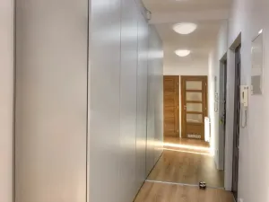 Pronájem atypického bytu, Praha - Smíchov, Hořejší nábřeží, 56 m2