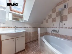 Pronájem bytu 4+kk, Ovčáry, 110 m2