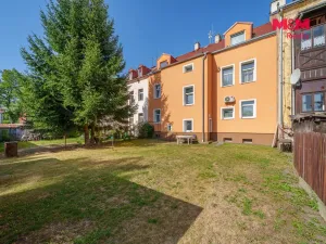 Prodej bytu 2+kk, Karlovy Vary - Stará Role, Jabloňová, 50 m2