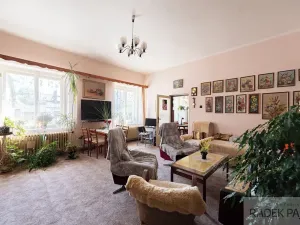 Prodej rodinného domu, Dobrovice, Palackého náměstí, 218 m2