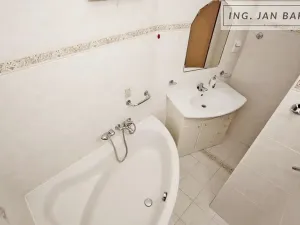 Pronájem bytu 2+1, Jihlava, Kollárova, 55 m2
