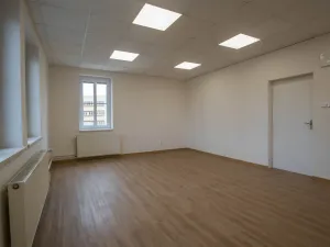 Pronájem kanceláře, Říčany, 17. listopadu, 30 m2