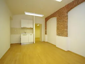 Pronájem kanceláře, Praha - Vinohrady, Mánesova, 135 m2