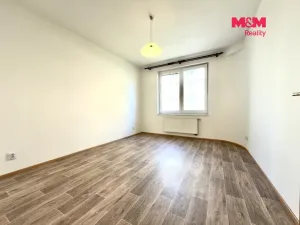 Pronájem bytu 2+1, Praha, U štěpu, 54 m2