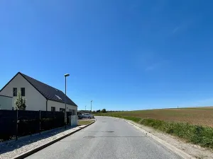 Prodej pozemku pro bydlení, Hrušovany u Brna, Pod Střediskem, 1230 m2
