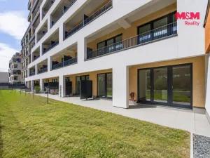 Prodej bytu 2+kk, Praha - Hloubětín, Poděbradská, 71 m2