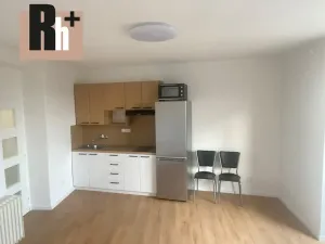 Pronájem bytu 1+kk, Ostrava, Porubská, 32 m2