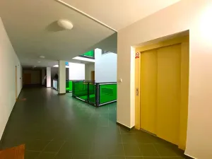 Pronájem bytu 3+kk, Praha - Hlubočepy, Voskovcova, 81 m2