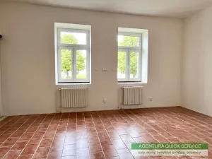 Pronájem skladu, Bubovice, 670 m2
