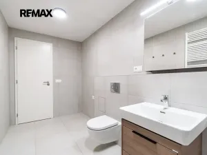 Pronájem bytu 2+kk, Praha - Vysočany, Pod Krocínkou, 59 m2