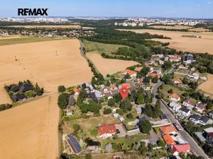 Prodej vícegeneračního domu, Praha - Pitkovice, Žampiónová, 200 m2
