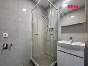 Pronájem bytu 4+1, Praha - Hloubětín, Rochovská, 83 m2