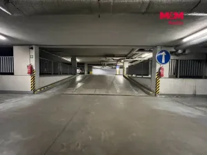 Pronájem garážového stání, Mladá Boleslav - Mladá Boleslav III, U Kasáren, 15 m2