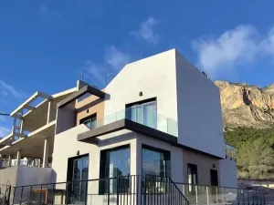 Prodej rodinného domu, Polop, Alicante, Španělsko, 215 m2