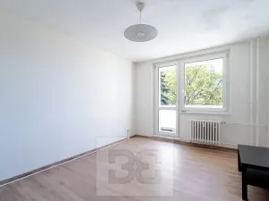 Pronájem bytu 1+1, Praha - Letňany, Bukovecká, 31 m2