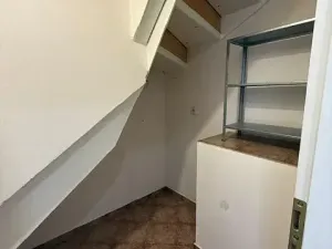 Pronájem bytu 3+1, Praha - Břevnov, Šlikova, 86 m2