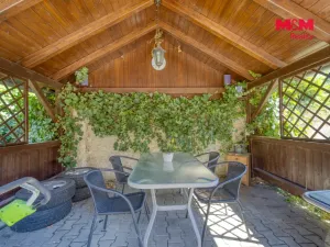 Prodej rodinného domu, Hřebeč, nám. Draha, 150 m2