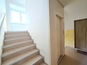 Pronájem bytu 2+1, Zlín, L. Váchy, 54 m2