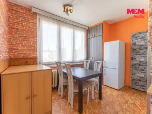 Prodej bytu 3+1, Toužim, Sídliště, 84 m2