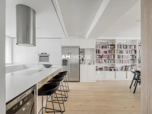 Pronájem rodinného domu, Praha - Dejvice, Evropská, 220 m2
