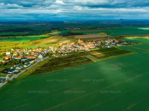 Prodej pozemku pro bydlení, Slaný, 842 m2