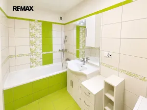 Prodej bytu 3+1, Břeclav, Na Valtické, 71 m2