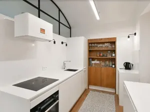 Pronájem bytu 2+kk, Praha - Vinohrady, Laubova, 50 m2