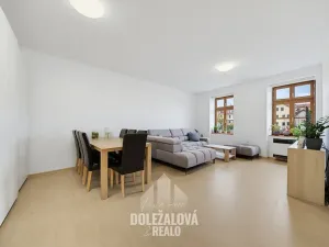 Pronájem bytu 2+kk, Jihlava, Mrštíkova, 60 m2